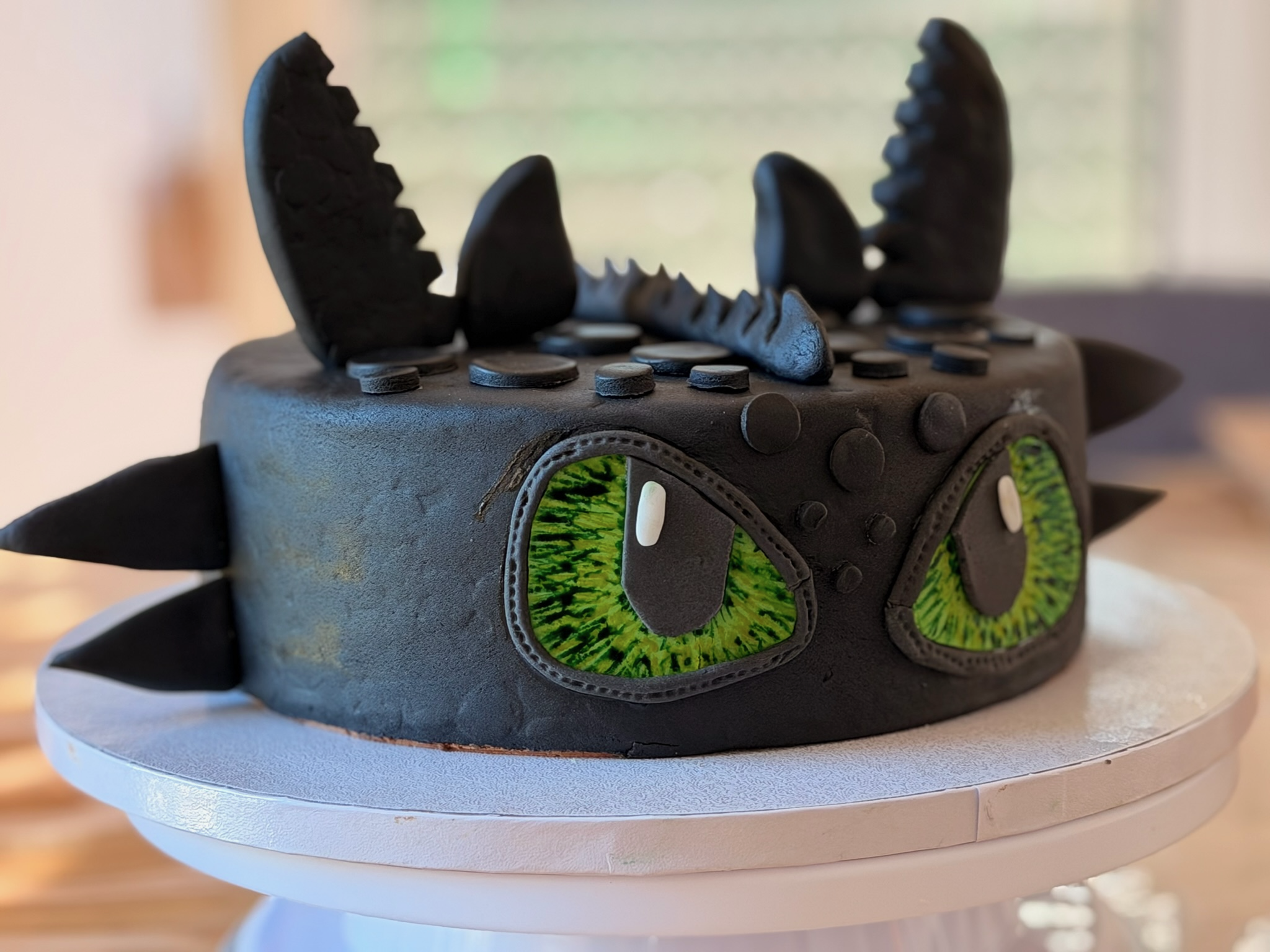 Originelle Ohnezahn-Torte