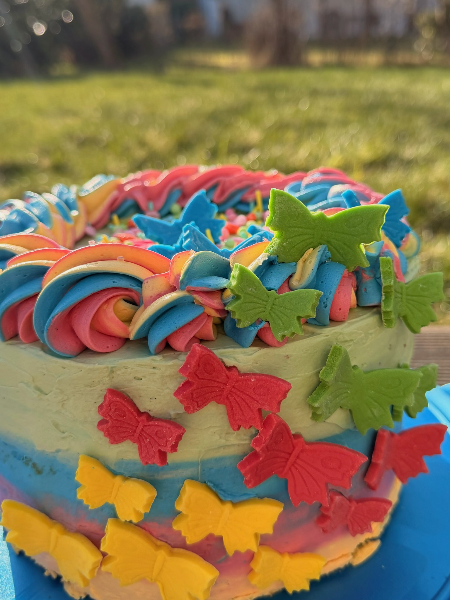 Schöne Schmetterlings-Torte